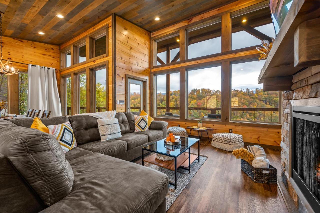 The Overlook - '21 Cabin - Gorgeous Unobstructed Views - Fire Pit Table - Gamerm - Hottub - Xbox - Lots Of Bears Gatlinburg Buitenkant foto