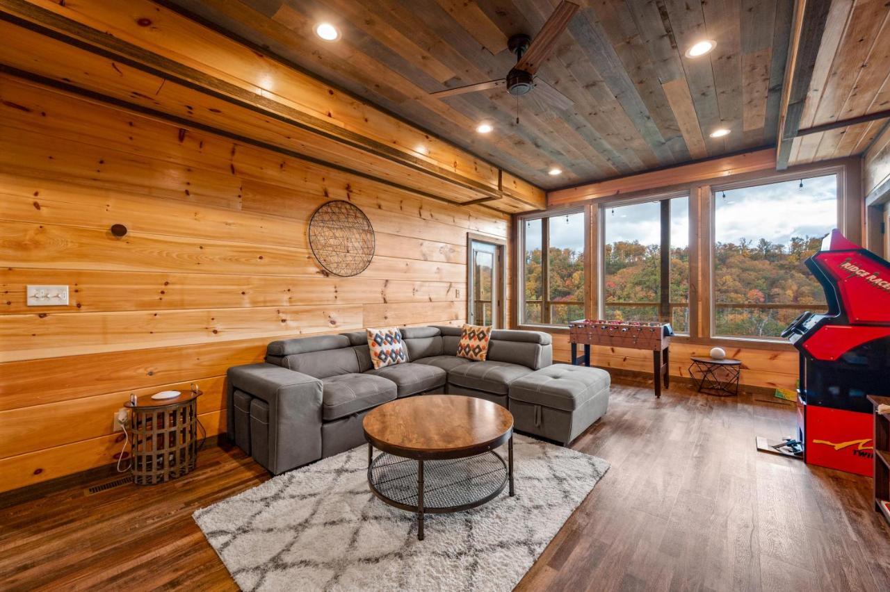 The Overlook - '21 Cabin - Gorgeous Unobstructed Views - Fire Pit Table - Gamerm - Hottub - Xbox - Lots Of Bears Gatlinburg Buitenkant foto