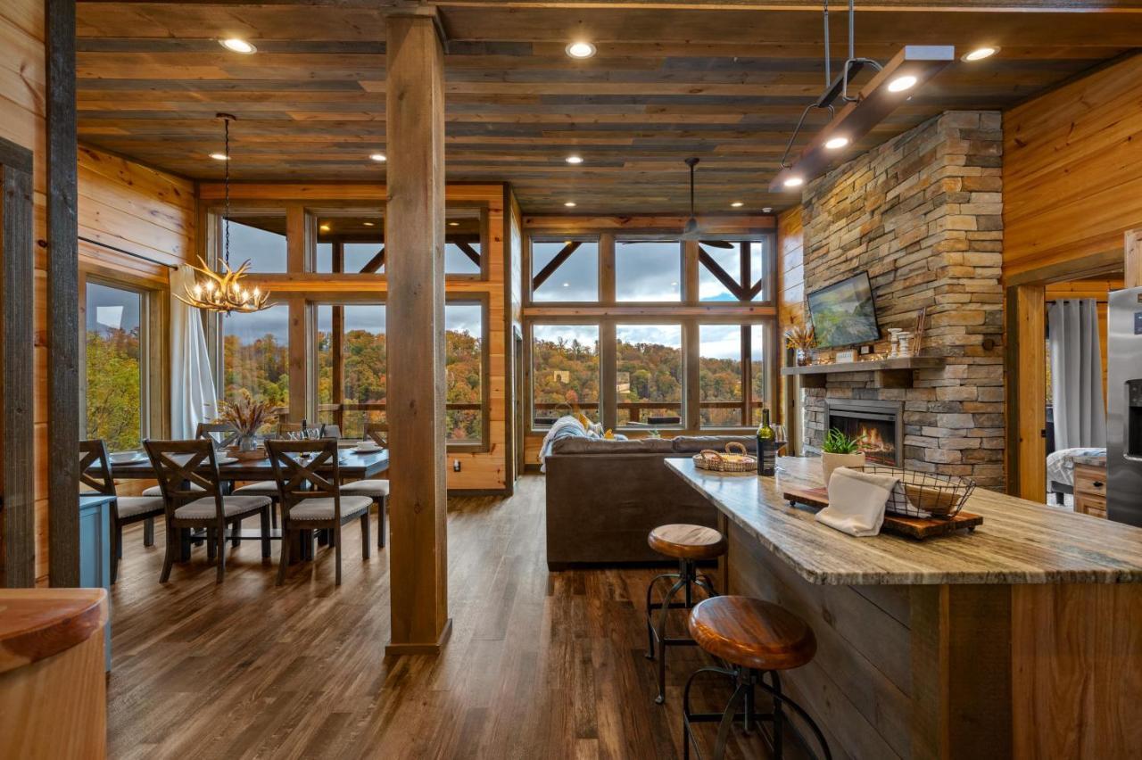 The Overlook - '21 Cabin - Gorgeous Unobstructed Views - Fire Pit Table - Gamerm - Hottub - Xbox - Lots Of Bears Gatlinburg Buitenkant foto