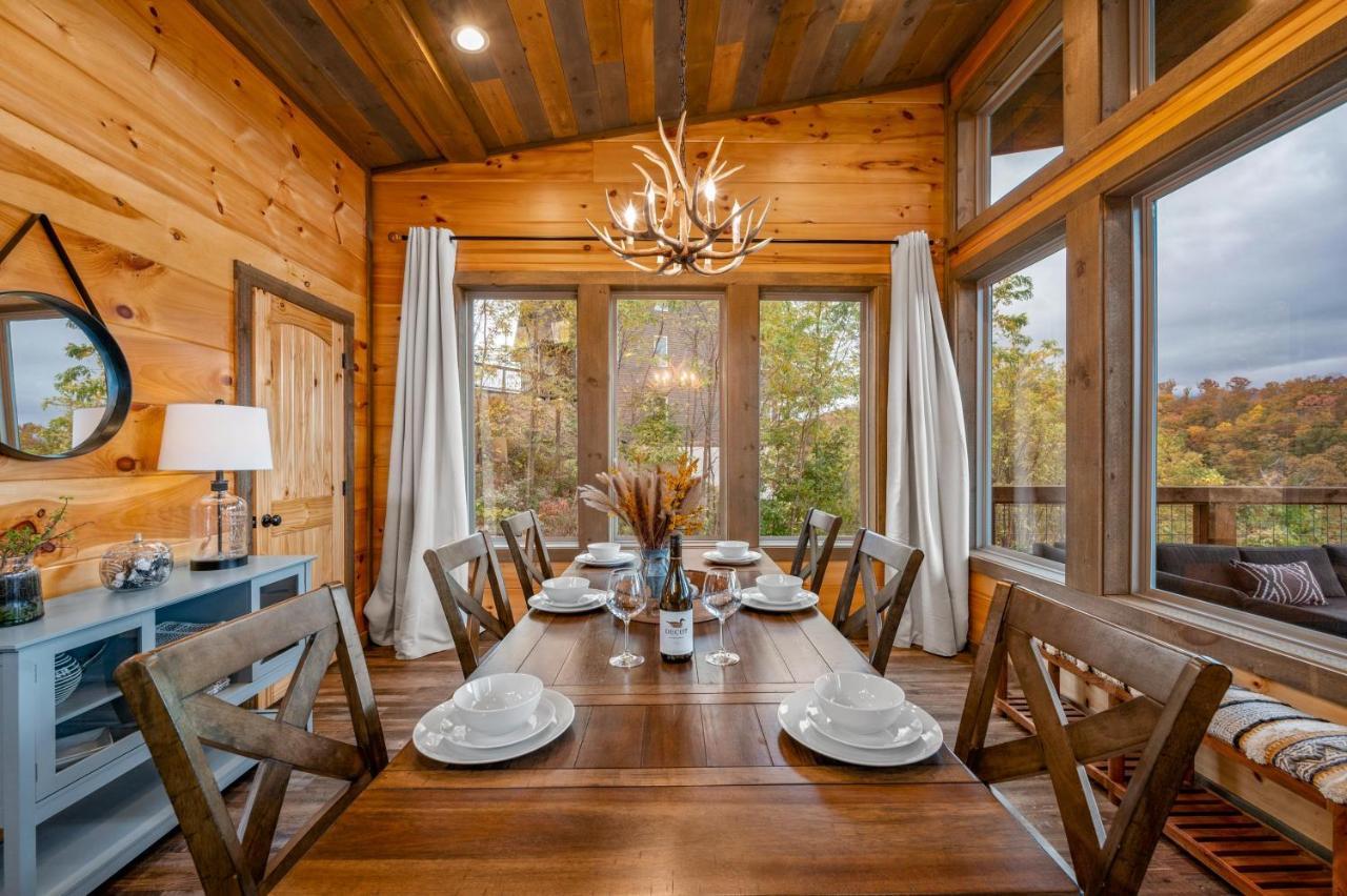 The Overlook - '21 Cabin - Gorgeous Unobstructed Views - Fire Pit Table - Gamerm - Hottub - Xbox - Lots Of Bears Gatlinburg Buitenkant foto