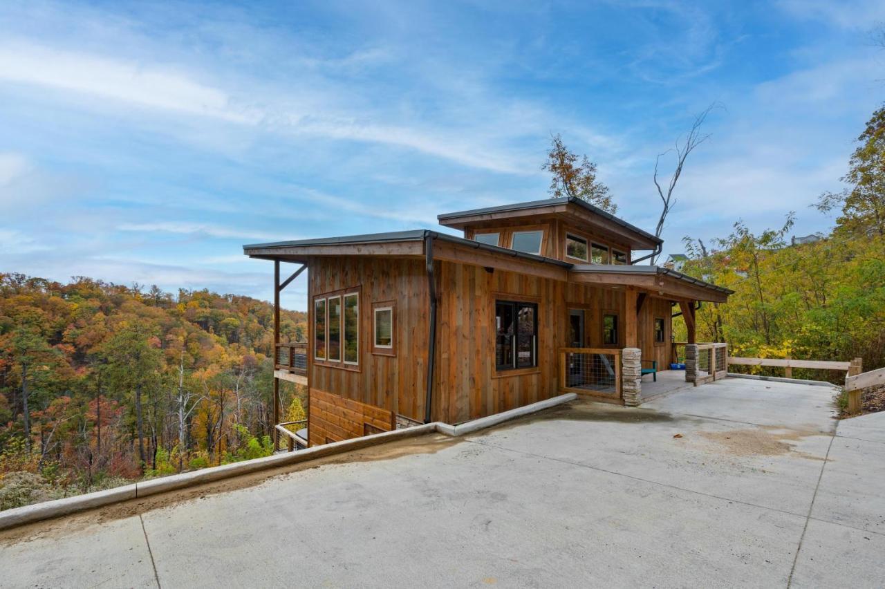 The Overlook - '21 Cabin - Gorgeous Unobstructed Views - Fire Pit Table - Gamerm - Hottub - Xbox - Lots Of Bears Gatlinburg Buitenkant foto