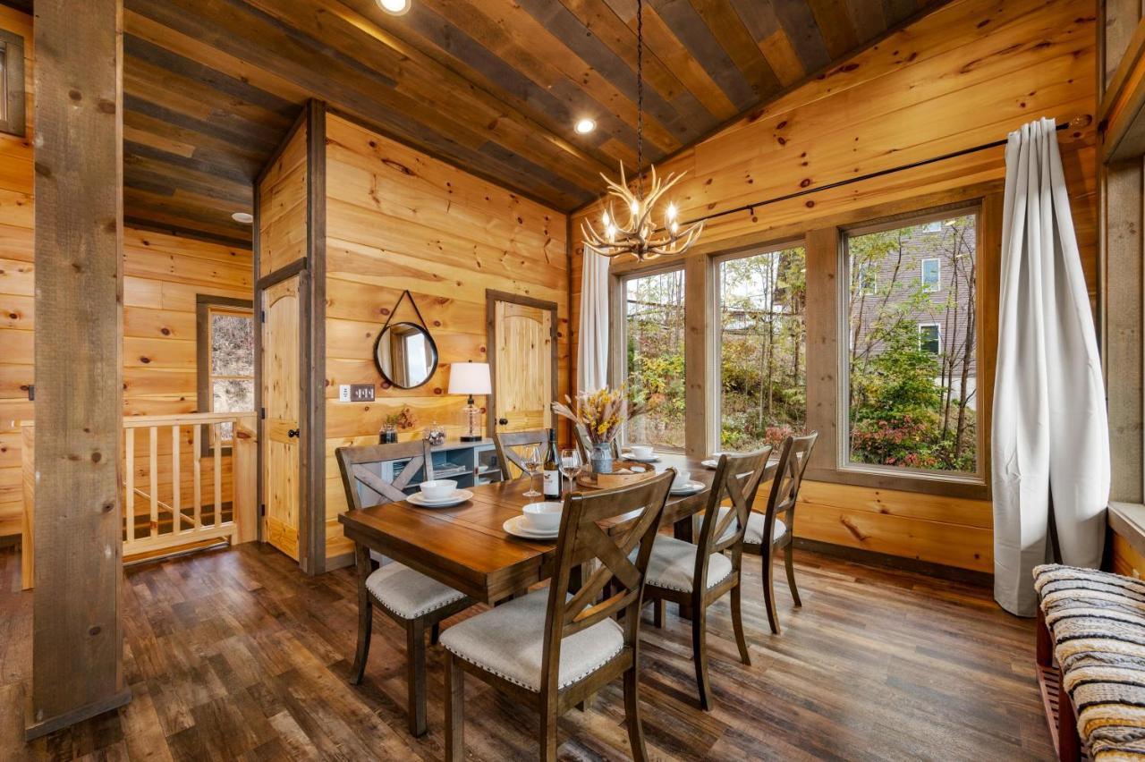 The Overlook - '21 Cabin - Gorgeous Unobstructed Views - Fire Pit Table - Gamerm - Hottub - Xbox - Lots Of Bears Gatlinburg Buitenkant foto